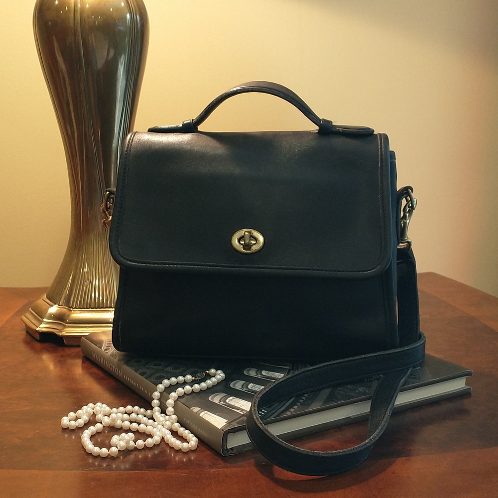 Vintage 90s Coach Court Crossbody Bag G6C-9870
